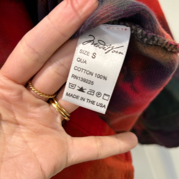 MADEWORN TIE DYE FLANNEL BUTTON DOWN SHIRT. Size Small. - Picture 3 of 9